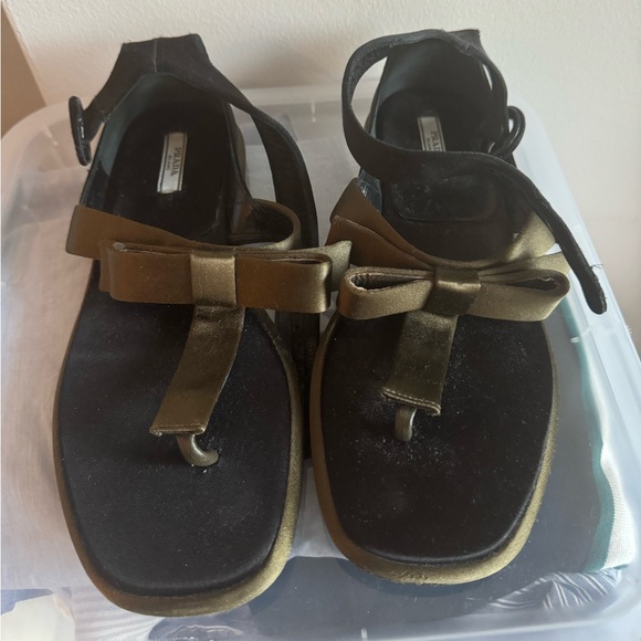 Prada bow sandals - Picture 2 of 4